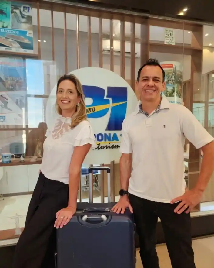 Casal deixa carreira de mais de dez anos, investe em franquia da Poltrona 1 e hoje fatura R$ 4,4 mi ao ano